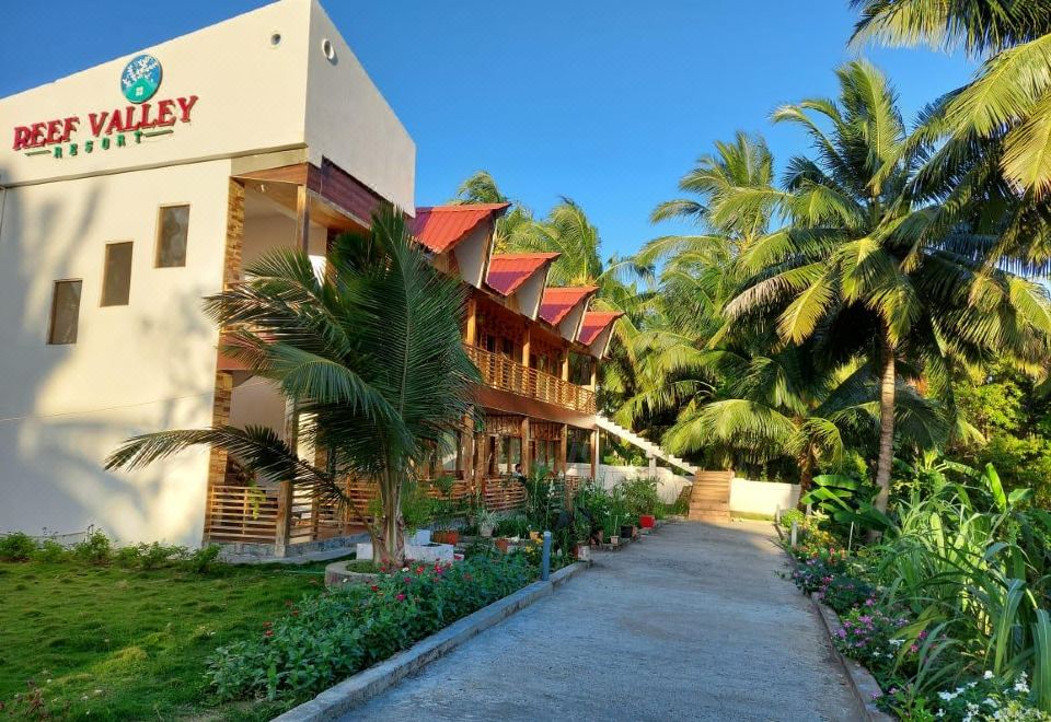 REEF VALLEY RESORT (OPC) Pvt l